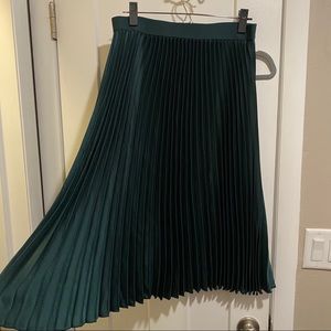 Emerald H & M Pleated Skirt